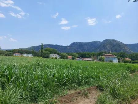 680M2 Schnäppchengrundstück, Das Sich Für Investitionen Eignet, Zum Verkauf An Der Grenze Von Dalyan In Ortaca Okçular