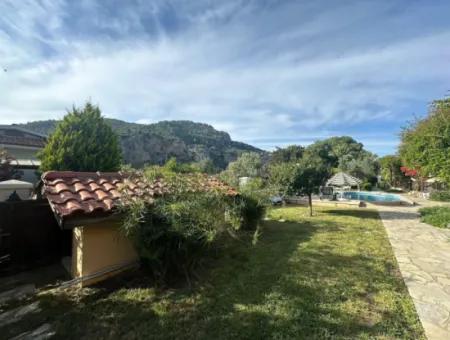 Muğla Dalyanda Kanal Und Bergblick 4 2 Shared Swimming 150M2 Villa Zum Verkauf