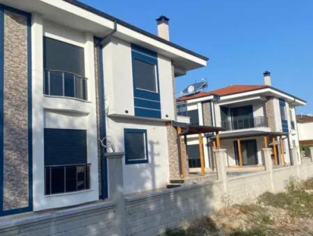 Brand New Duplex Villa With Communal Pool On A 600 M2 Detached Plot In Dalaman