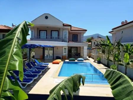 Muğla Dalyanda Satılık 4+1 Müstakil Villa