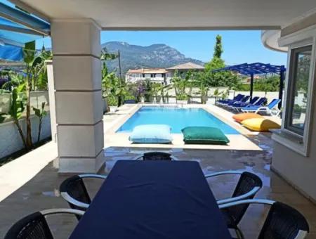 Muğla Dalyanda Satılık 4+1 Müstakil Villa