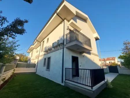 Muğla Dalyanda Sıfır 5+1 Lüks Tripleks Kiralık